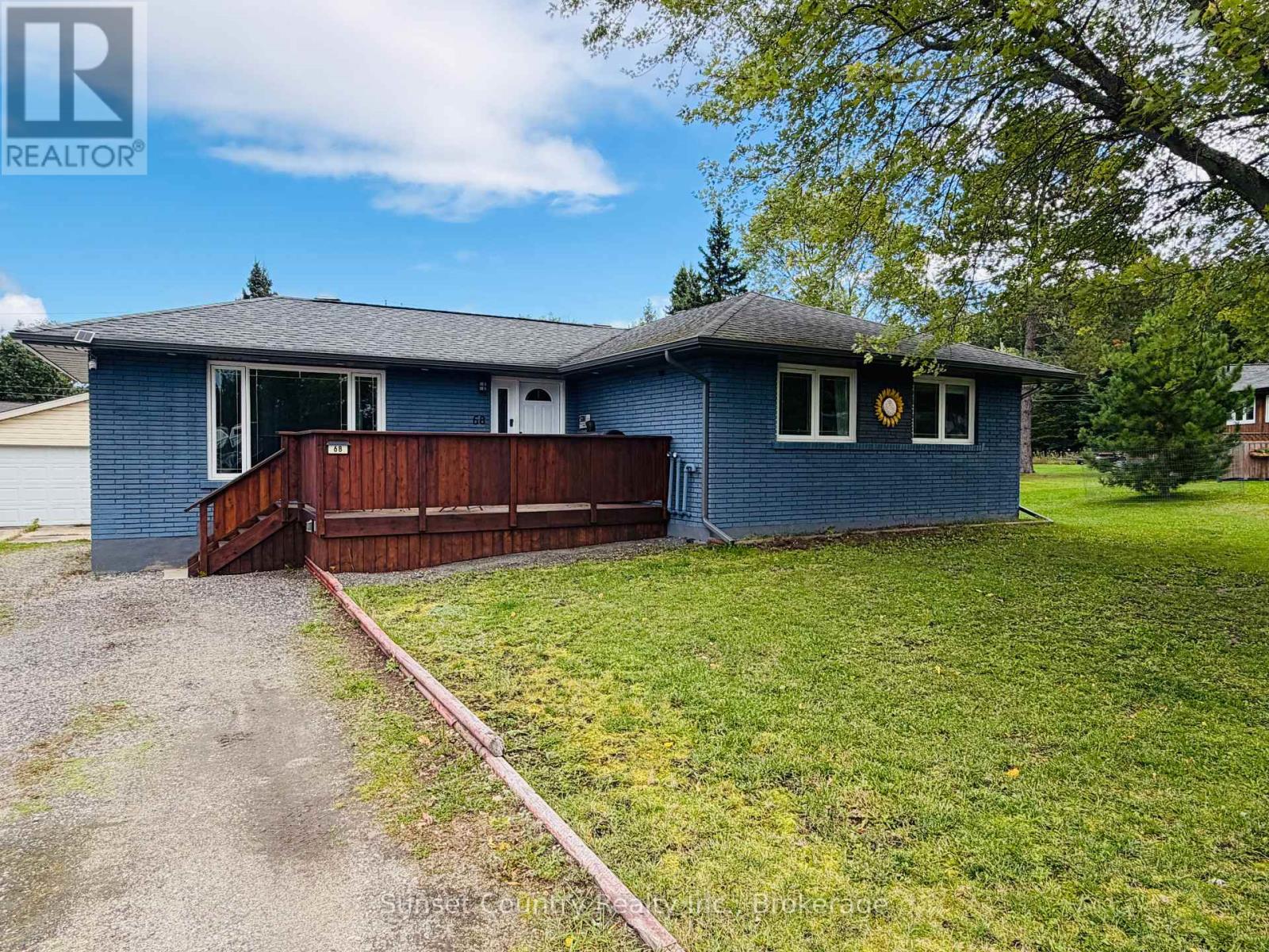 68 Dingwall Parkway Property Photo 1