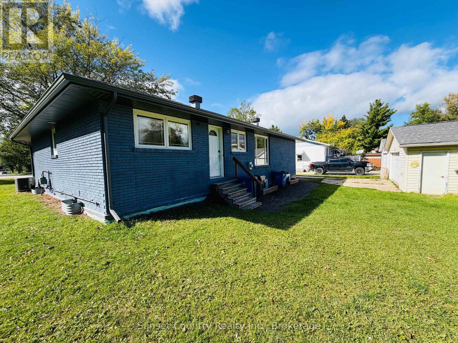 68 Dingwall Parkway Property Photo 2