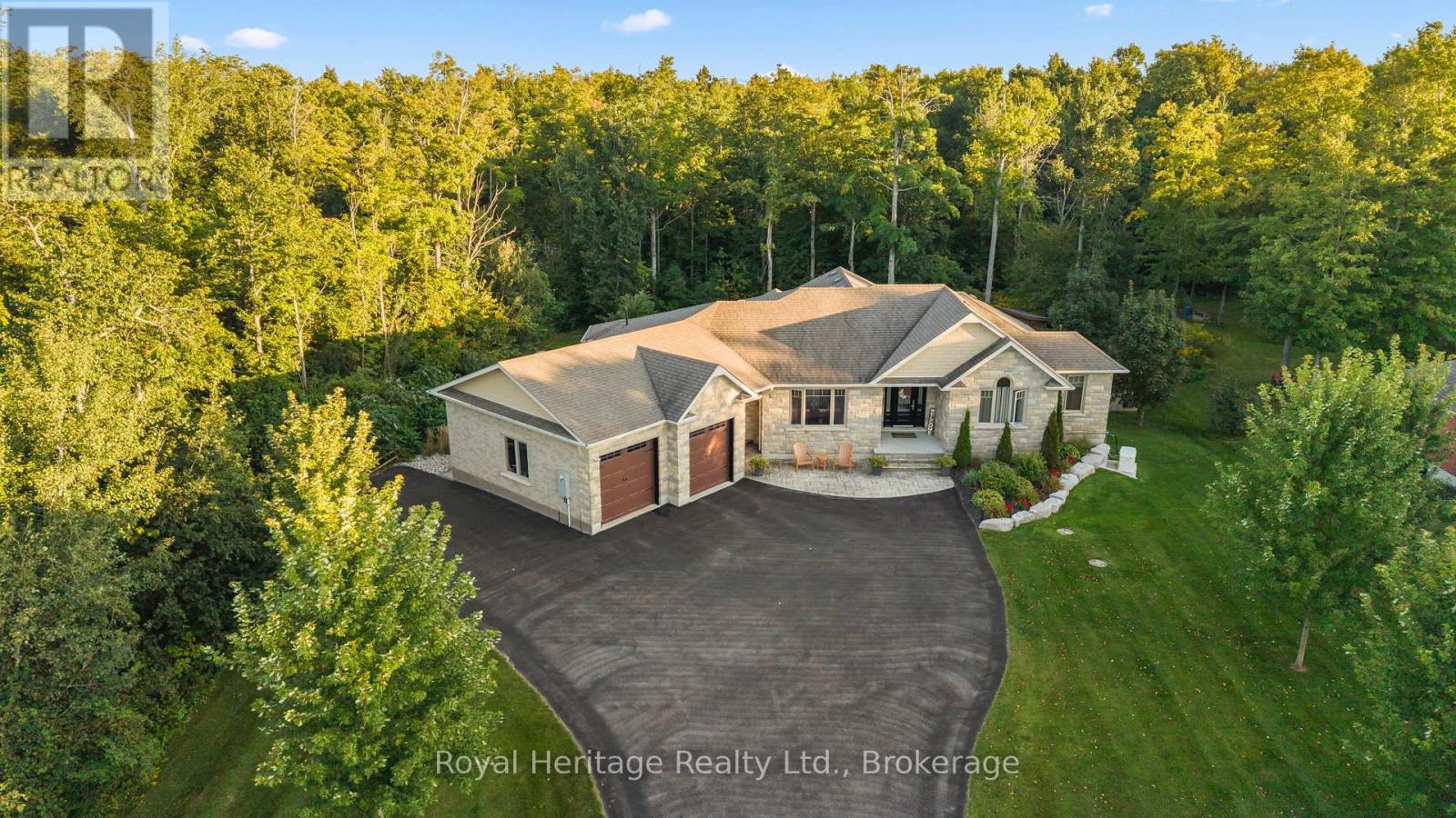 987 Sharpe Line Property Photo 2