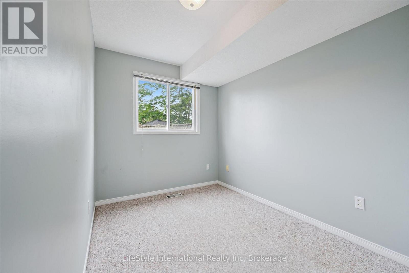 193 Deerpath Drive Property Photo 21