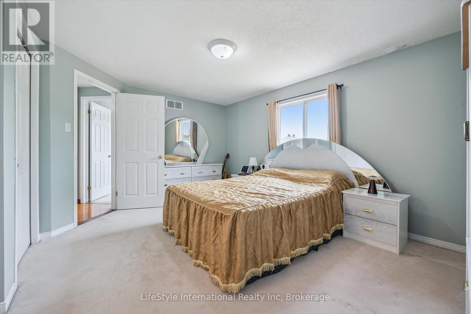 193 Deerpath Drive Property Photo 28