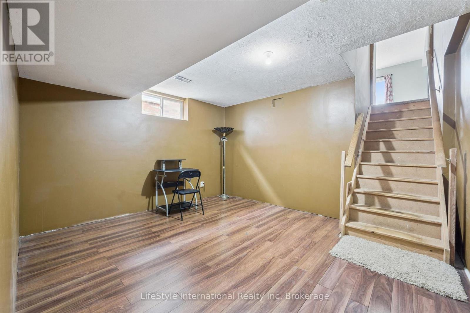193 Deerpath Drive Property Photo 32