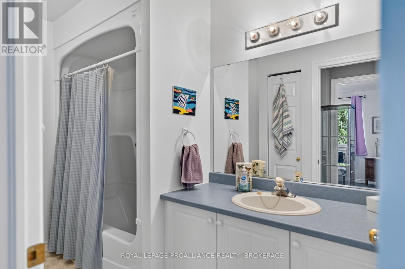 733 Shires Way Property Photo 11