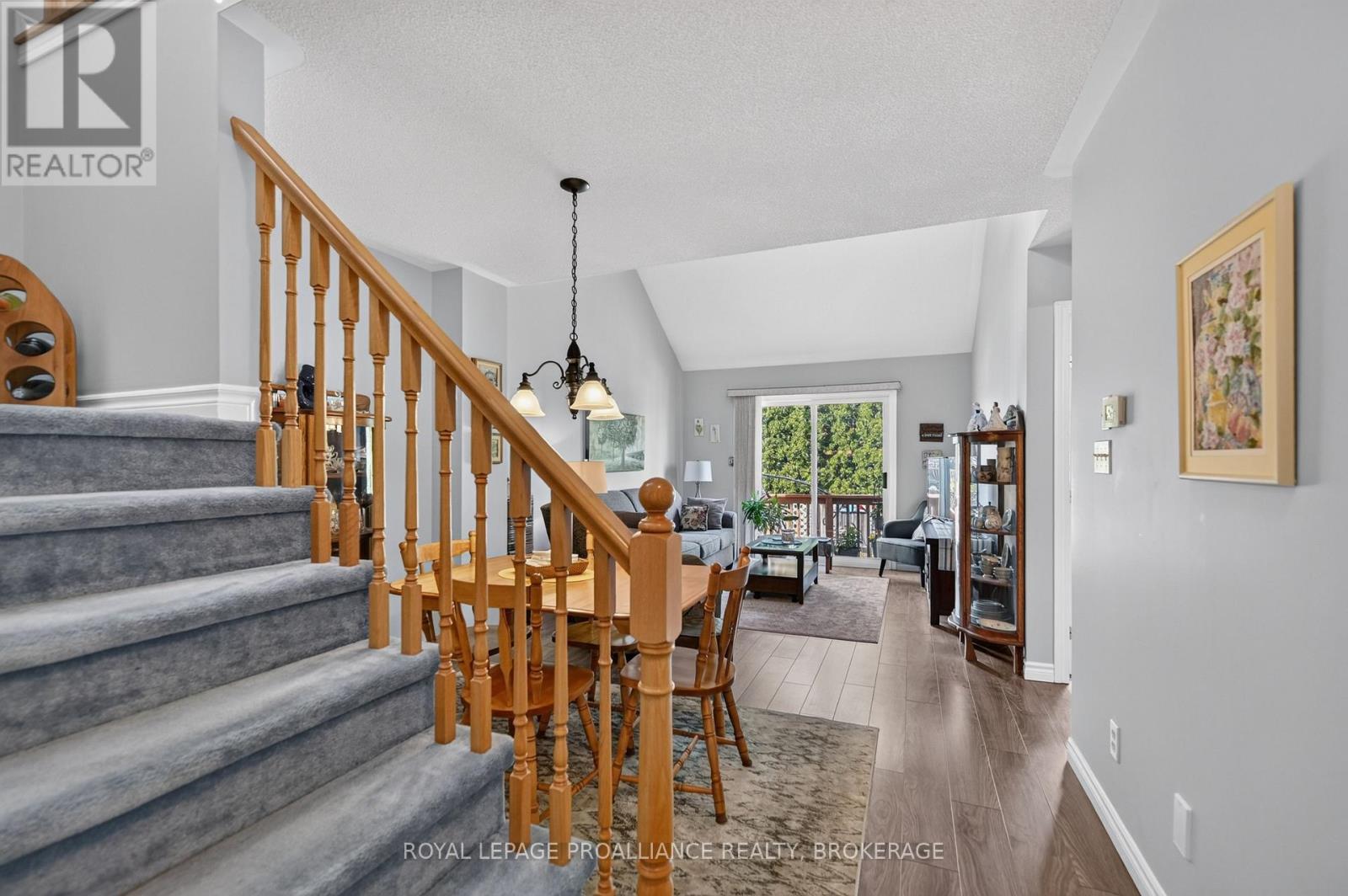 733 Shires Way Property Photo 12