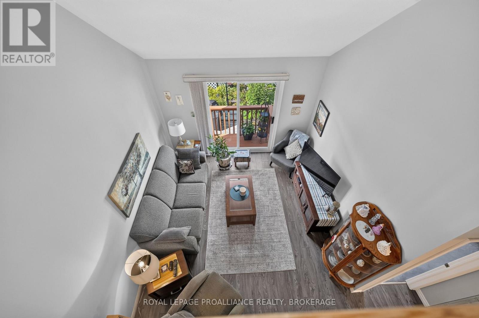 733 Shires Way Property Photo 17