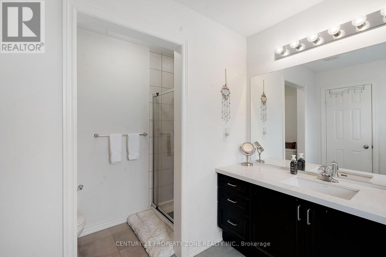 71 Riverwalk Drive Property Photo 22