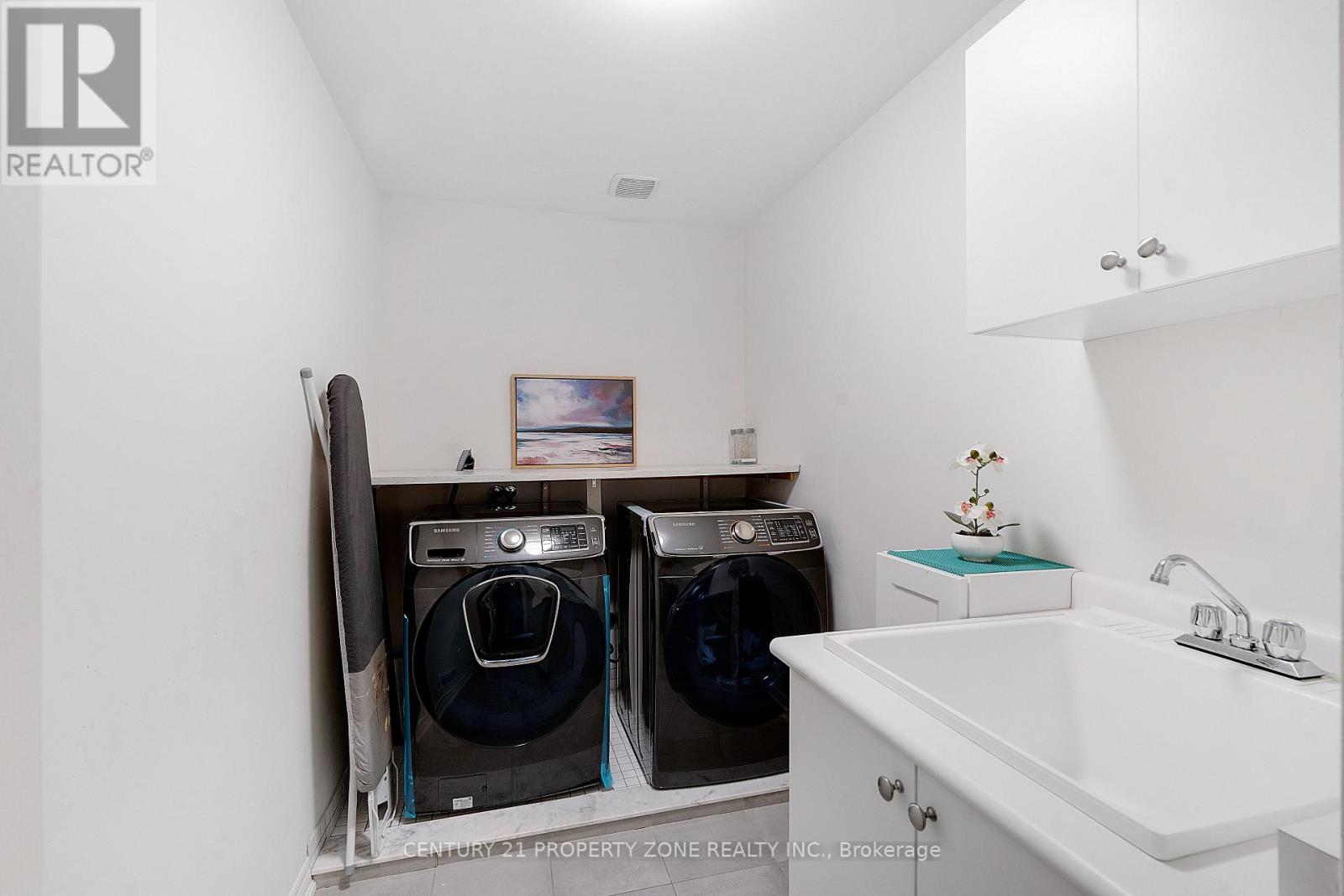 71 Riverwalk Drive Property Photo 29