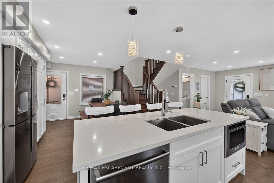 109 Ray Street Property Photo 13