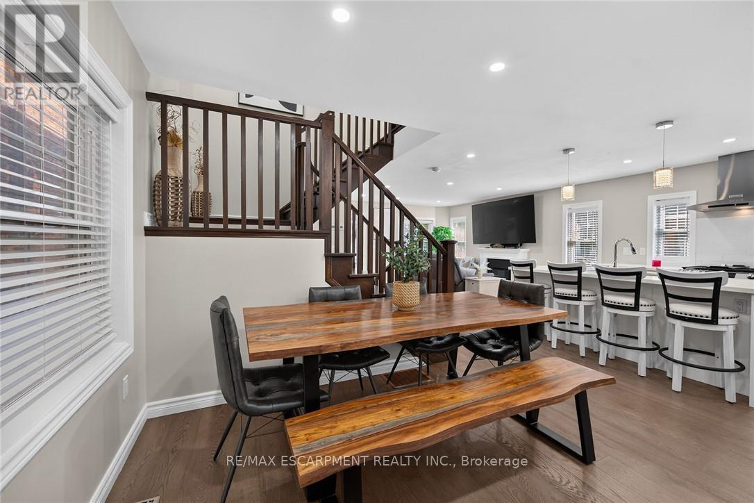109 Ray Street Property Photo 16