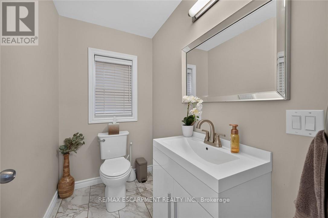 109 Ray Street Property Photo 18