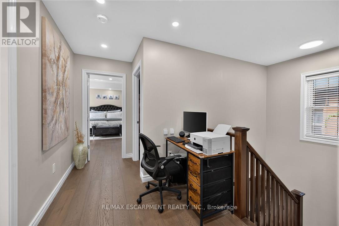 109 Ray Street Property Photo 19
