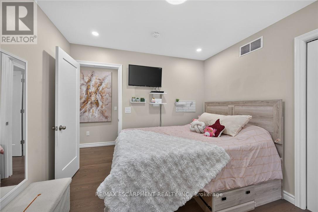 109 Ray Street Property Photo 27