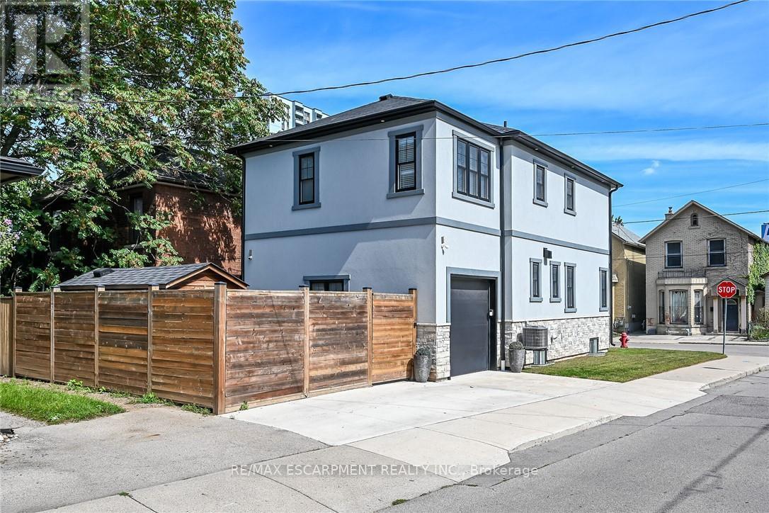 109 Ray Street Property Photo 46