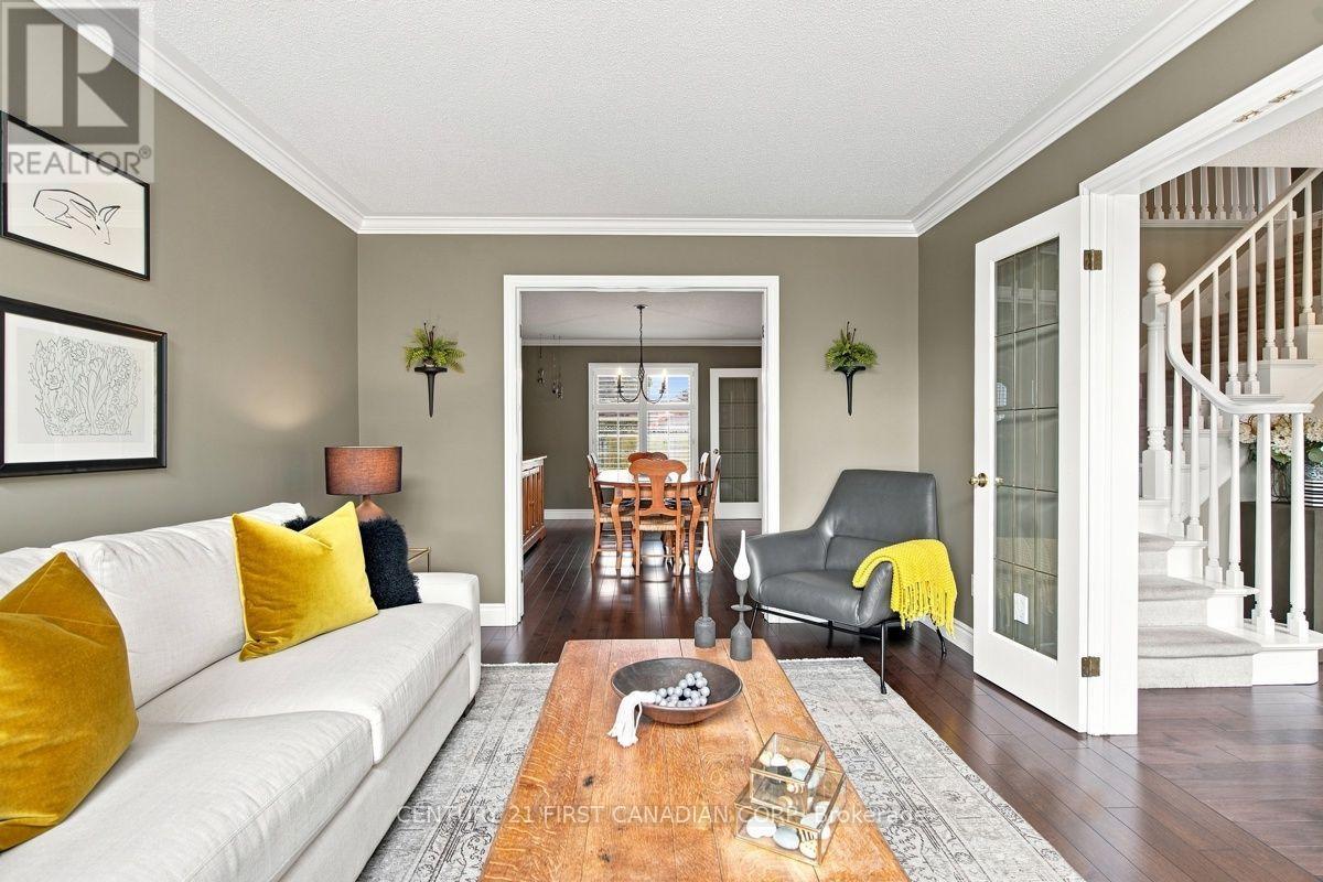 66 Cobblestone Street Property Photo 7