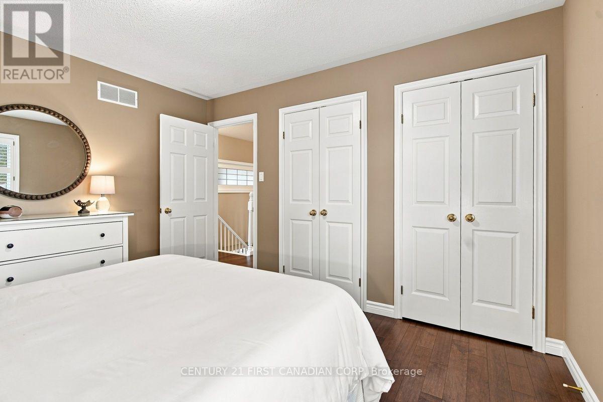 66 Cobblestone Street Property Photo 28