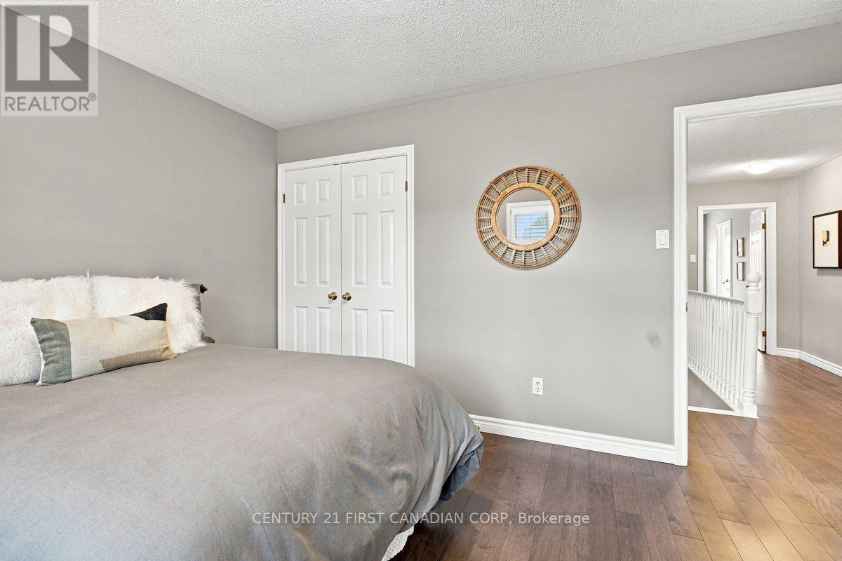 66 Cobblestone Street Property Photo 30