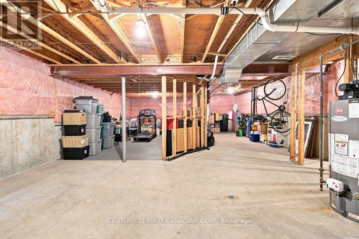 66 Cobblestone Street Property Photo 35