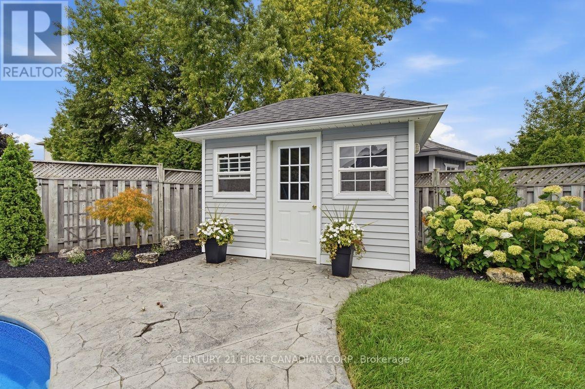 66 Cobblestone Street Property Photo 41