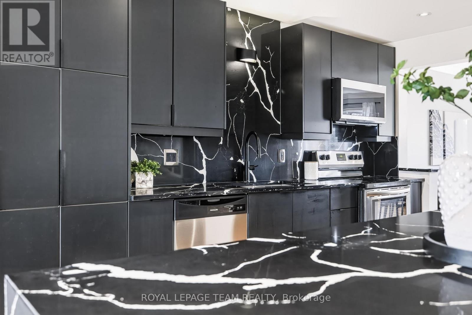 17 Catherwood Court Property Photo 15