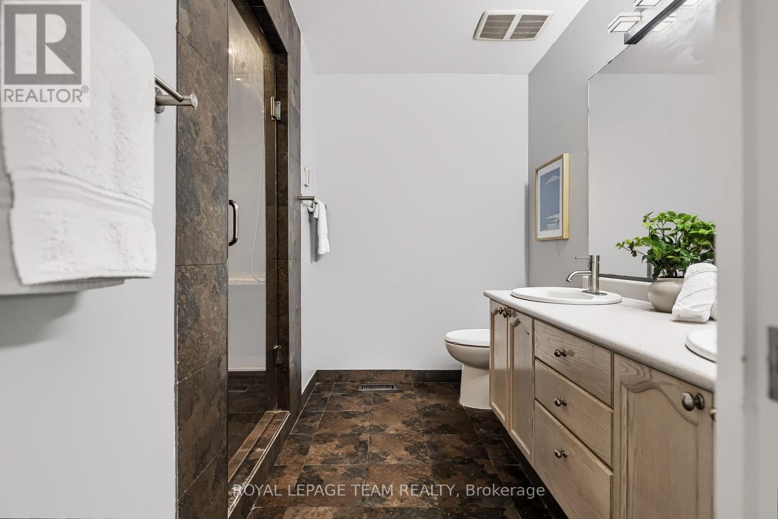 17 Catherwood Court Property Photo 22