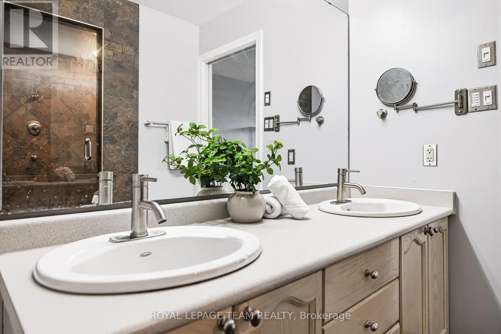 17 Catherwood Court Property Photo 23