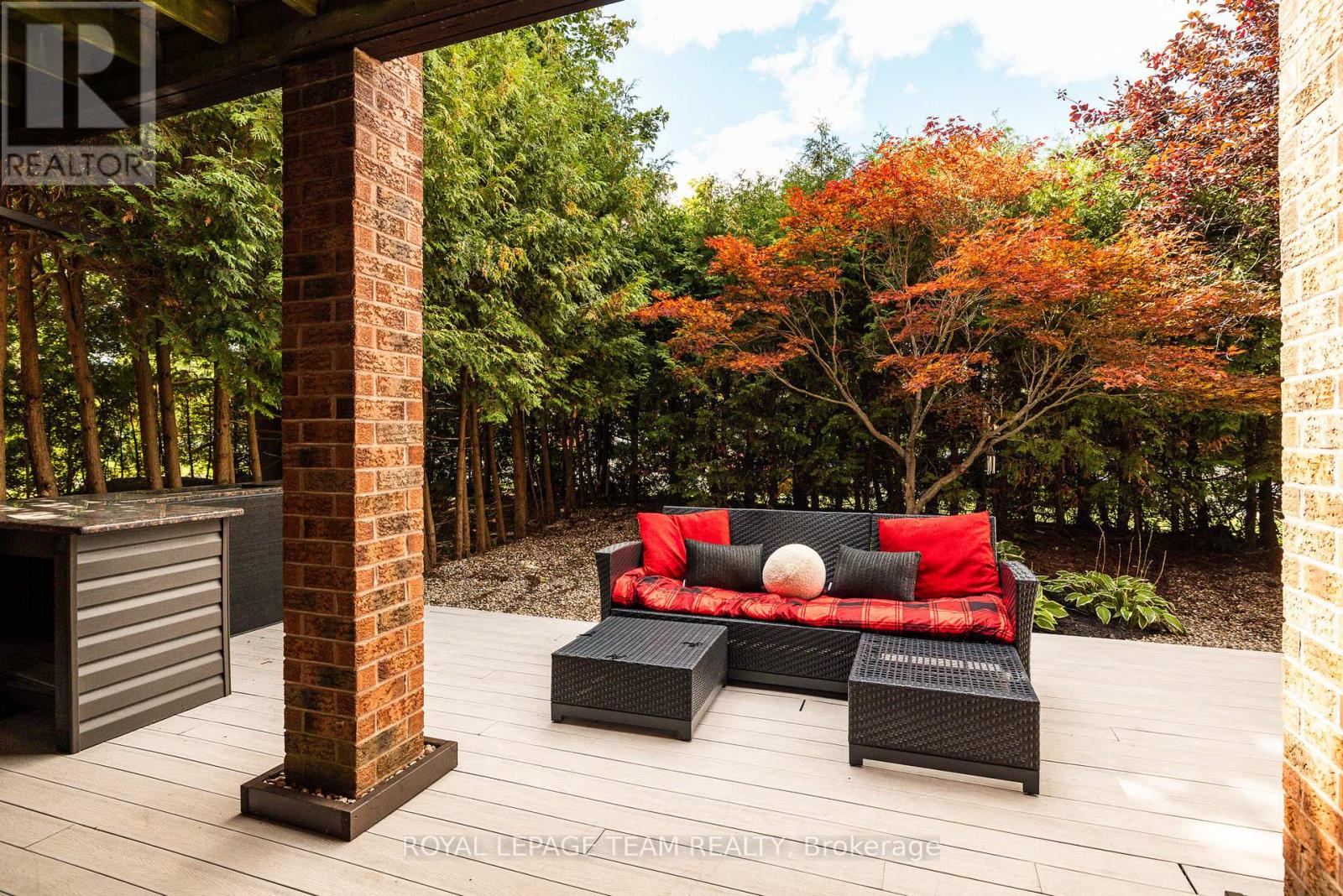17 Catherwood Court Property Photo 36