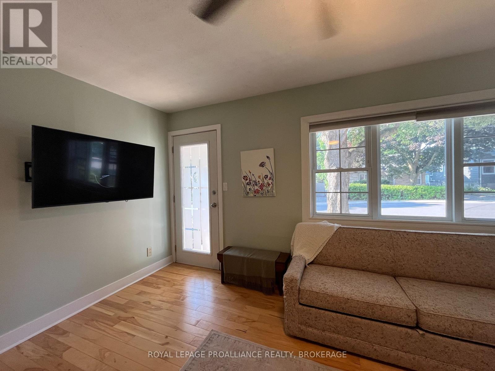 7 Third Avenue Property Photo 9