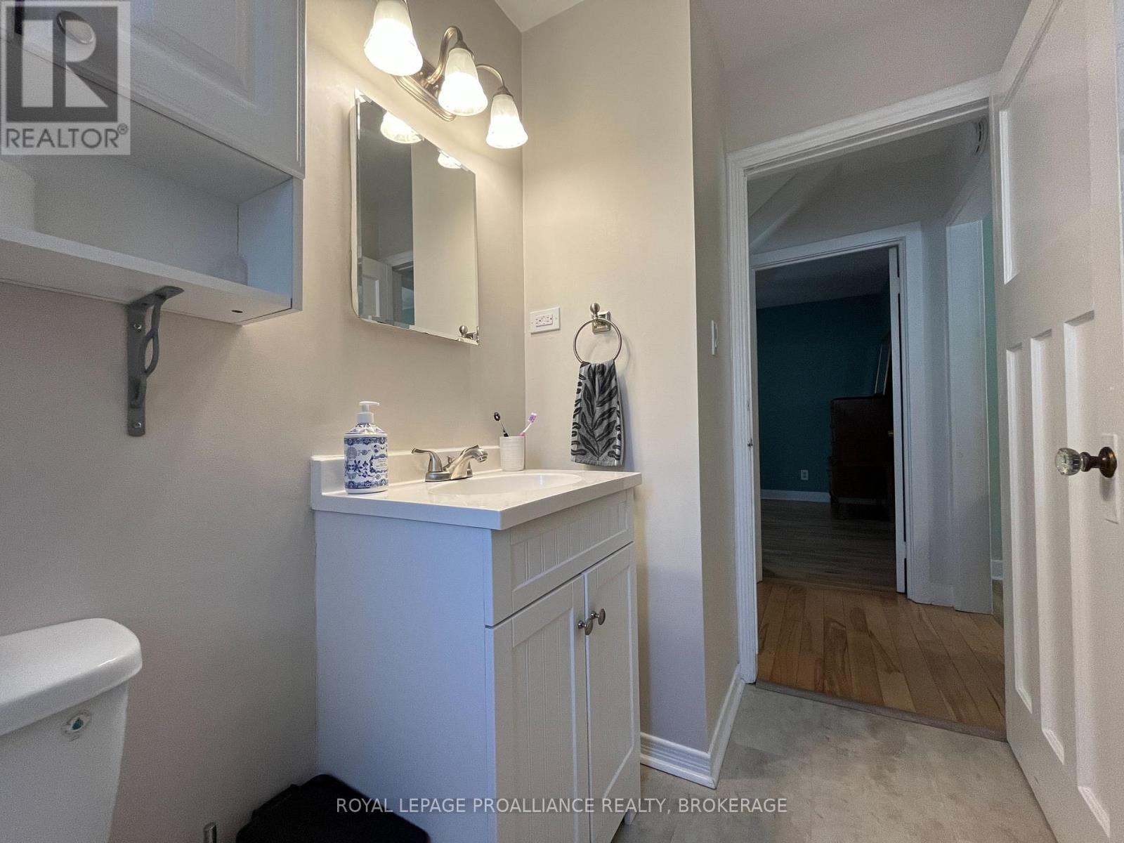 7 Third Avenue Property Photo 16