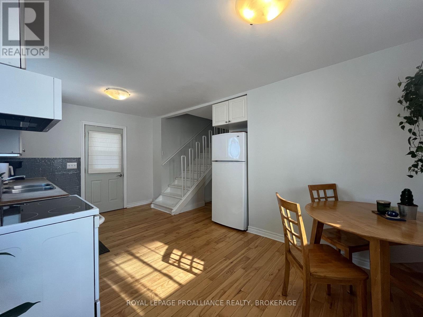 7 Third Avenue Property Photo 30