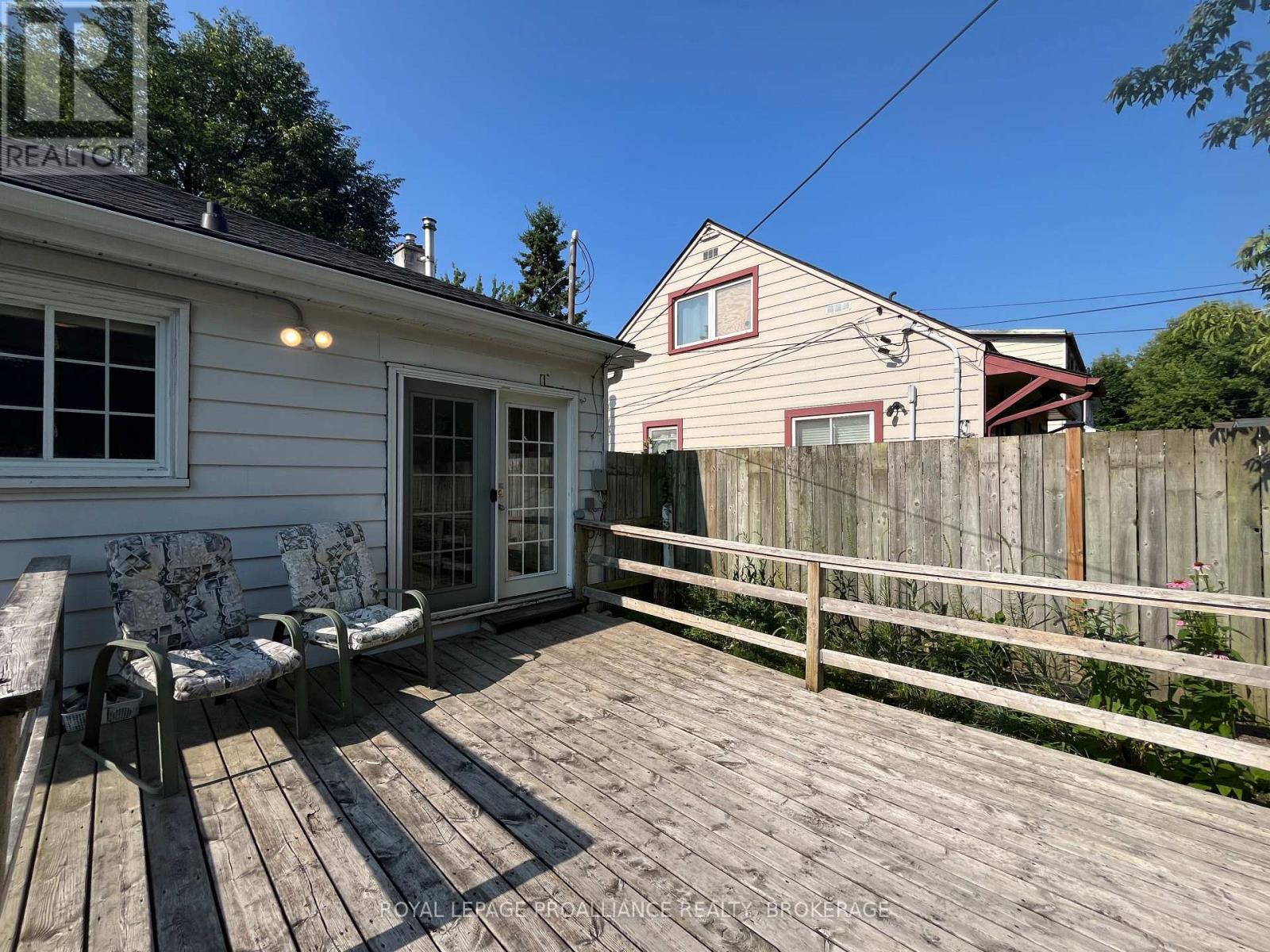 7 Third Avenue Property Photo 38