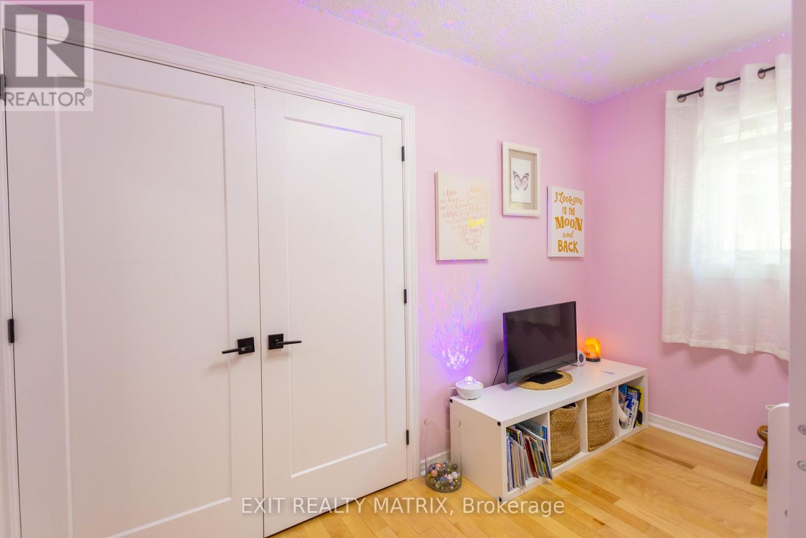 8399 Rowan Drive Property Photo 18