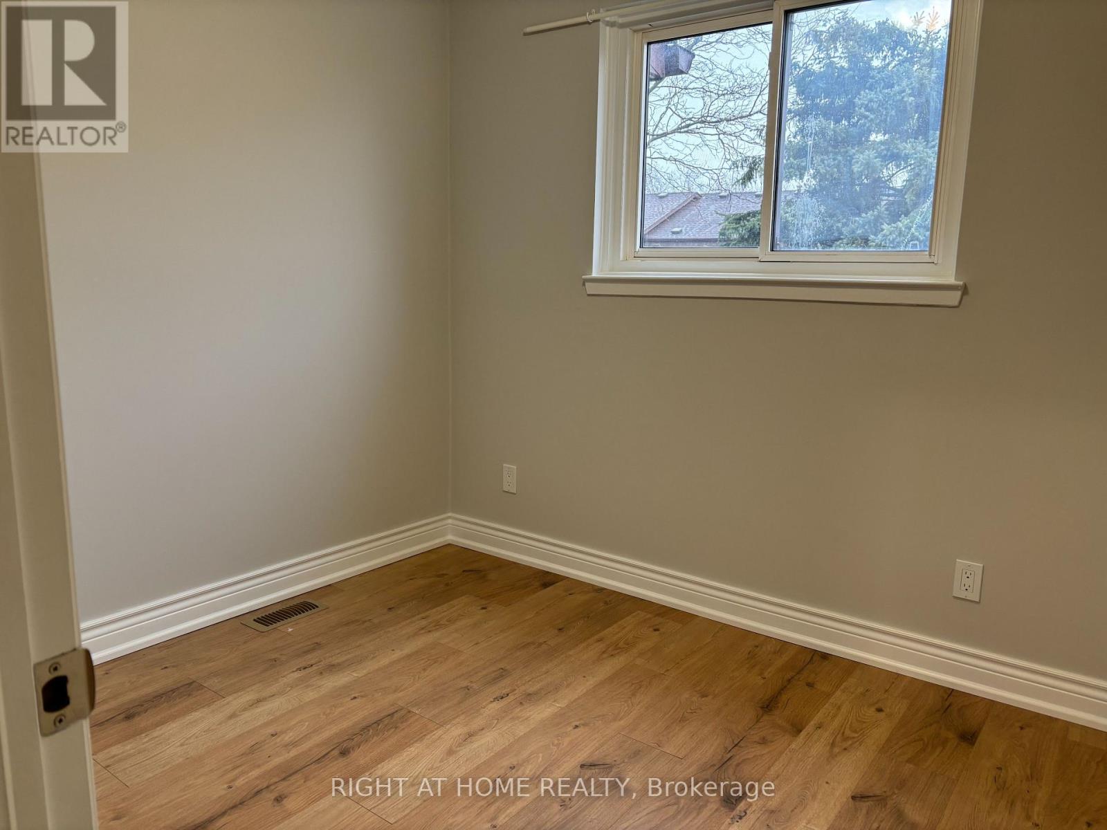 45 - 25 Garrow Drive Property Photo 23