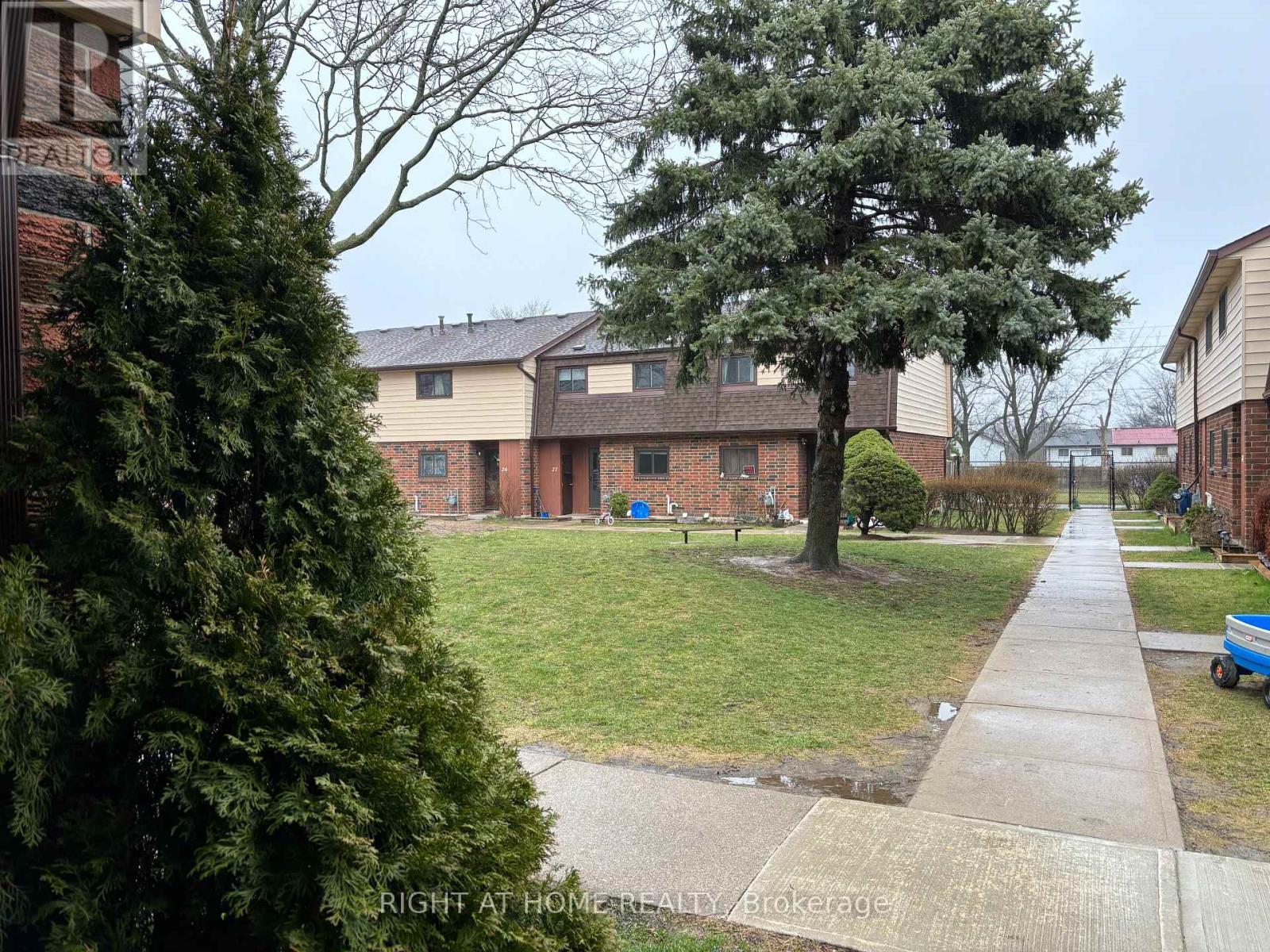 45 - 25 Garrow Drive Property Photo 31