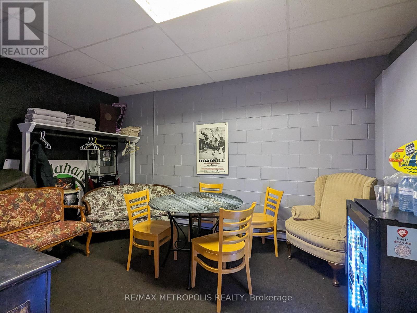 2505 London Line Property Photo 21