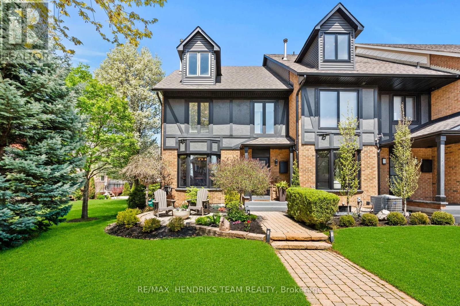 5 Harbour Drive Property Photo 1
