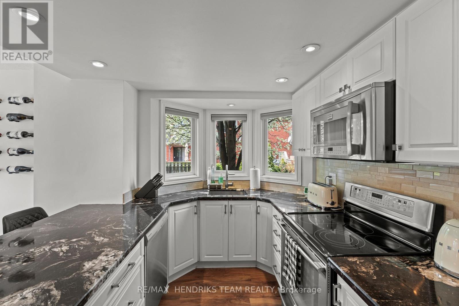 5 Harbour Drive Property Photo 15