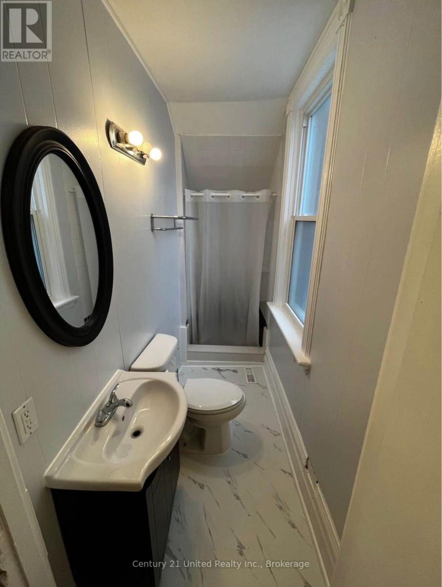 88 Douro Street Property Photo 8
