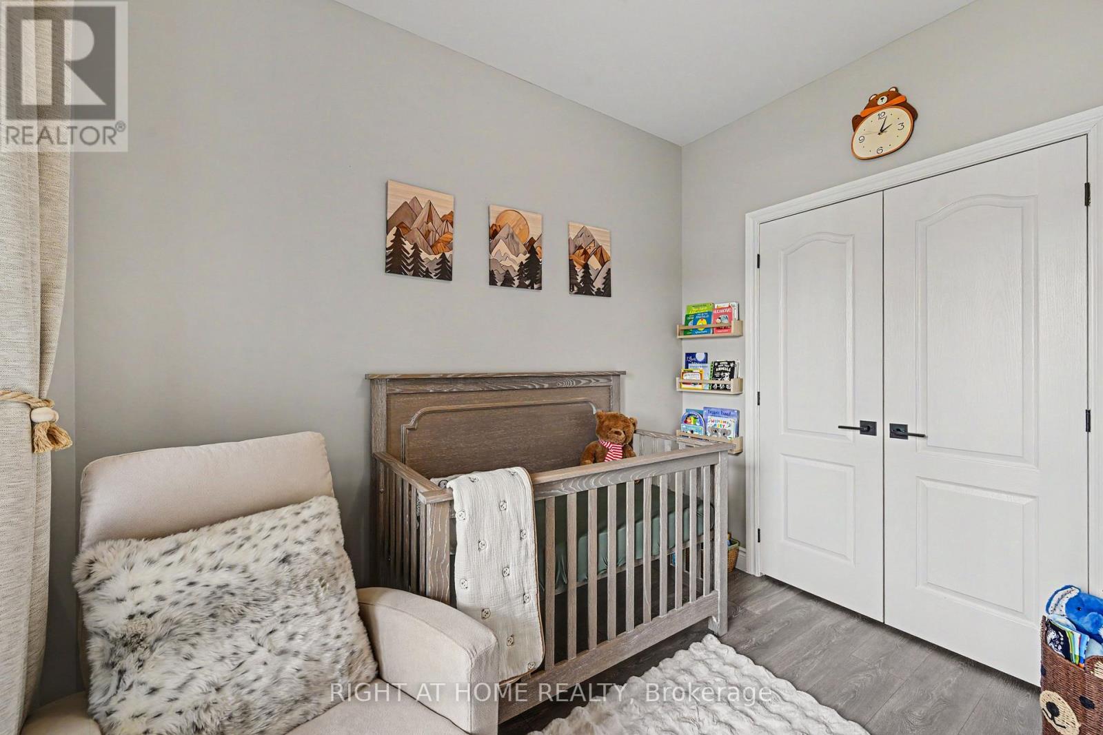 306 Forestview Crescent Property Photo 22