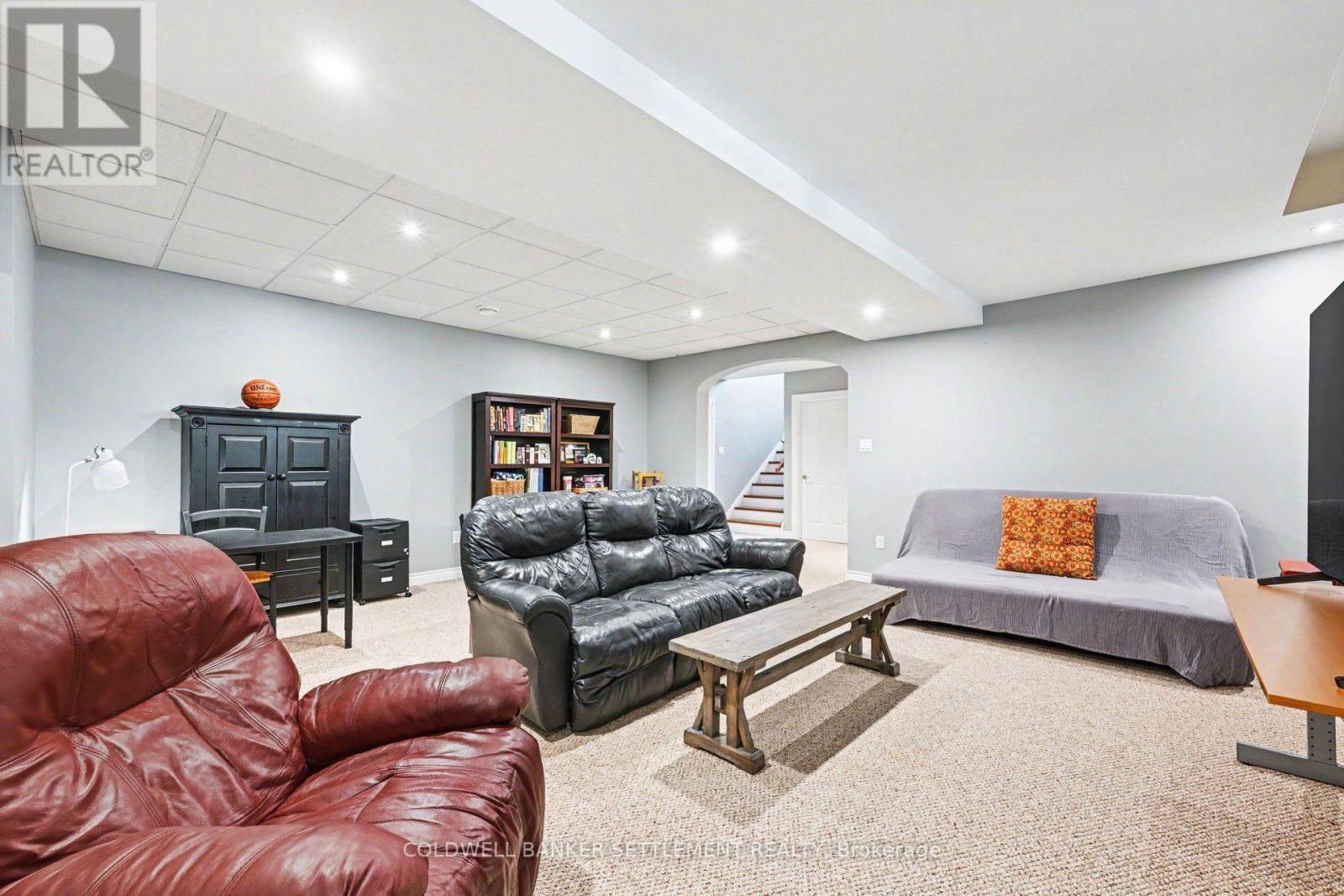 8 Taggart Crescent Property Photo 37