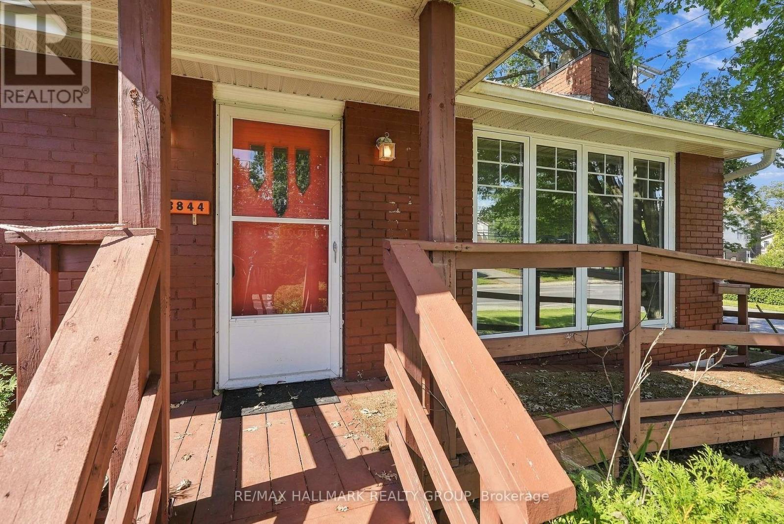 3844 Albion Road Property Photo 2