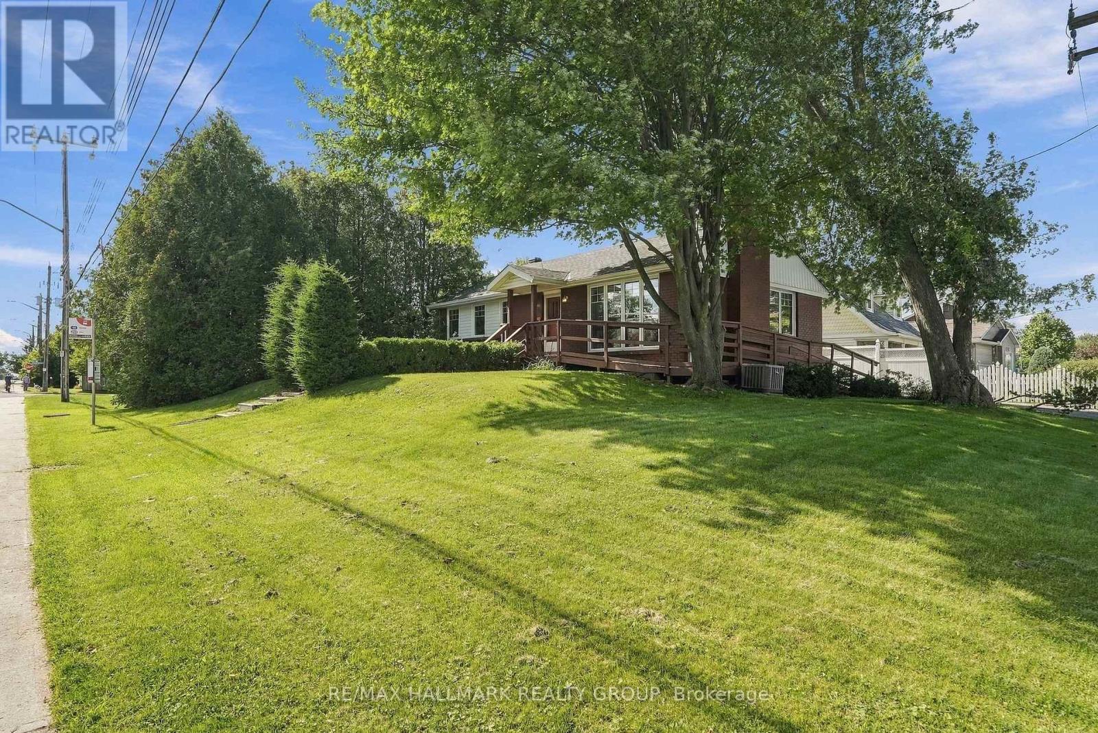 3844 Albion Road Property Photo 5