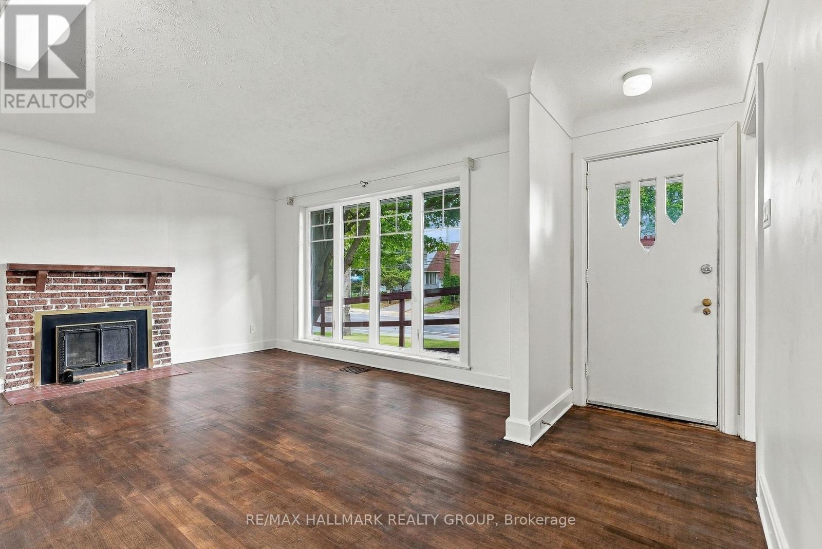 3844 Albion Road Property Photo 7