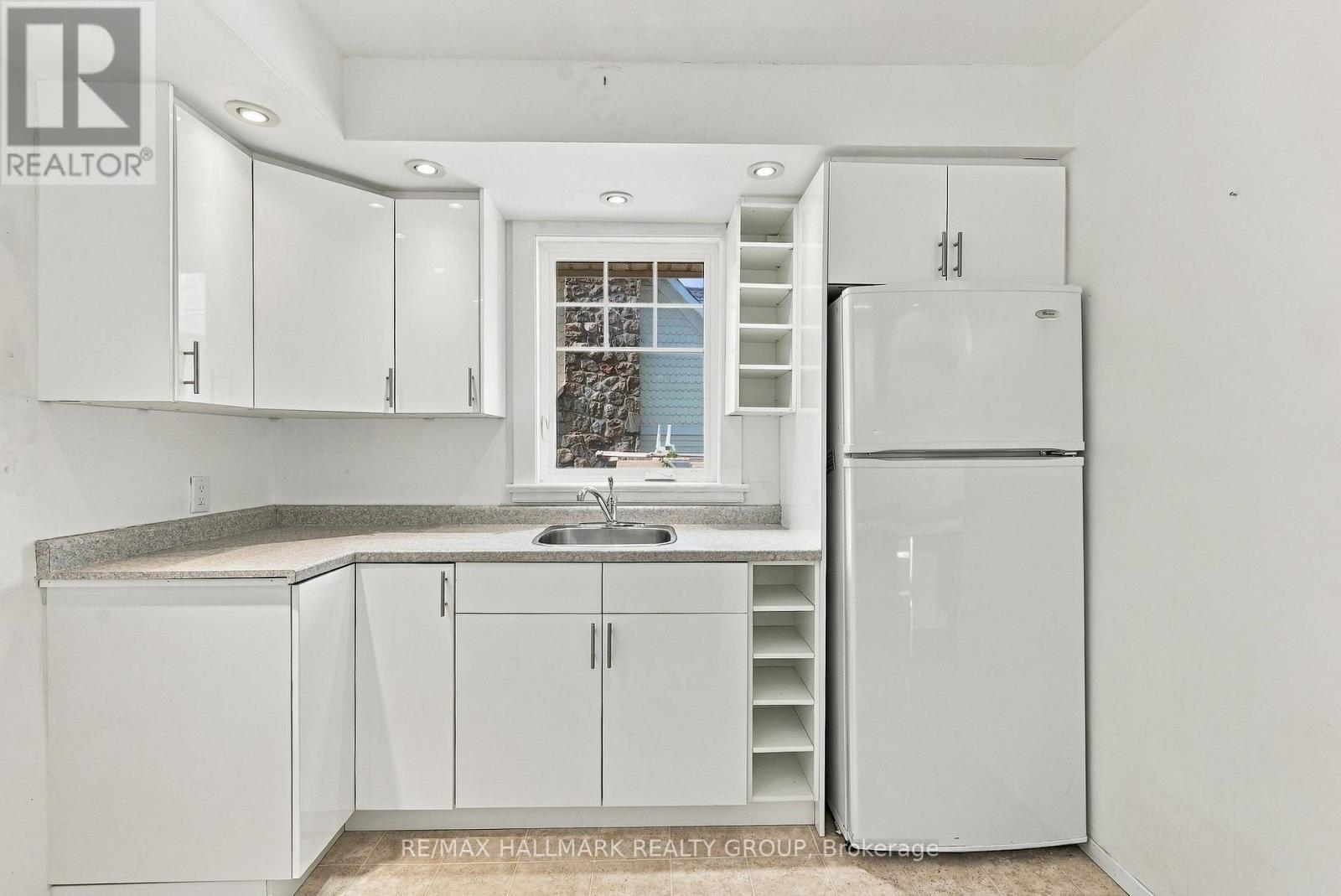 3844 Albion Road Property Photo 14