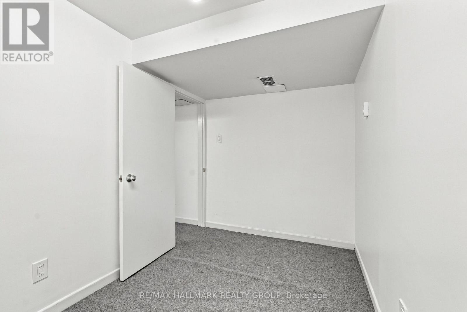 3844 Albion Road Property Photo 33