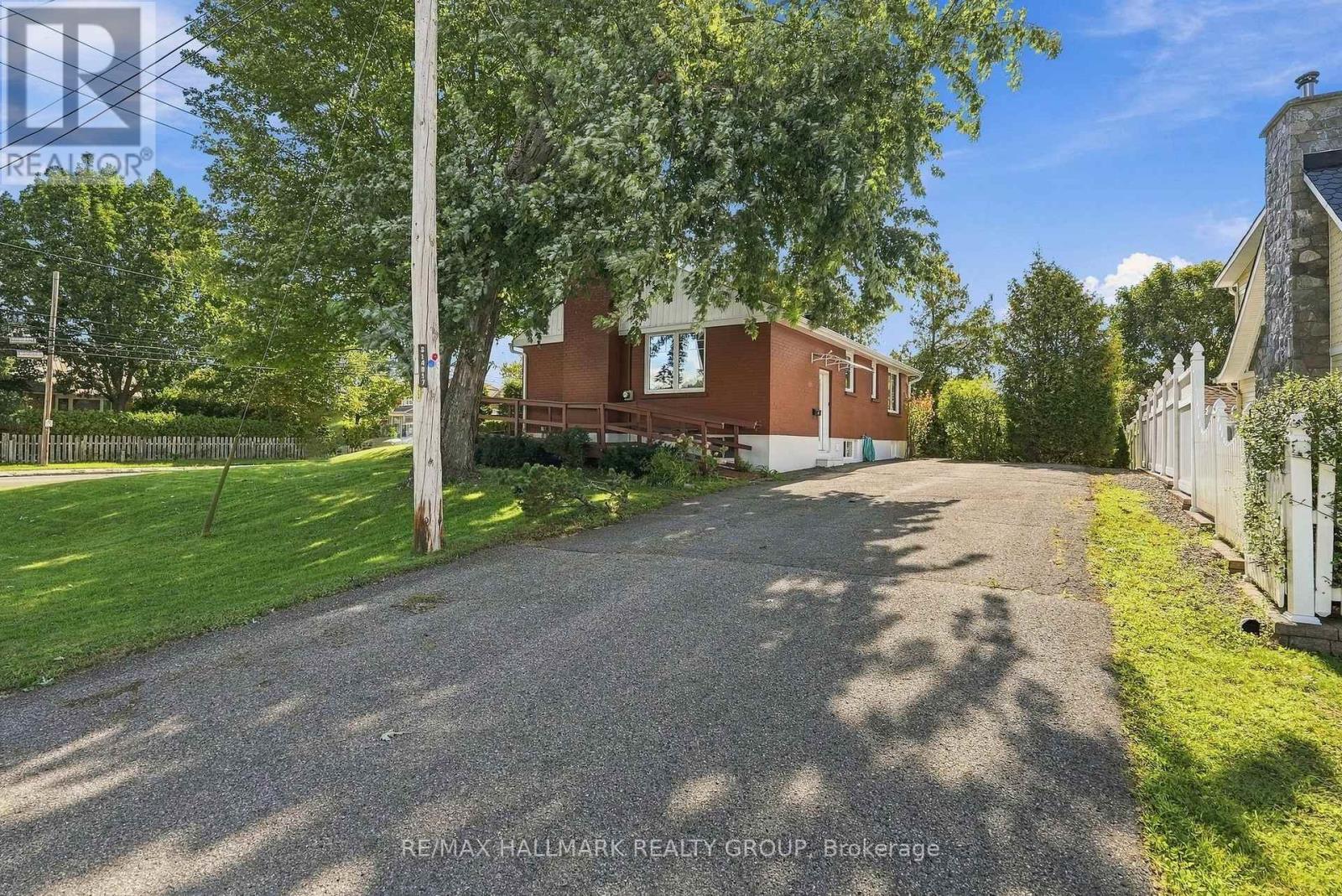 3844 Albion Road Property Photo 38