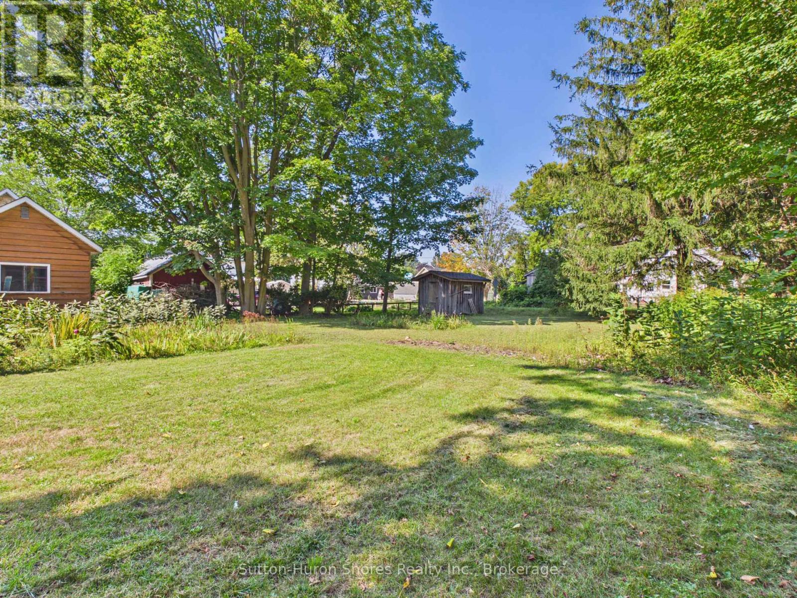433 Goderich Street Property Photo 23