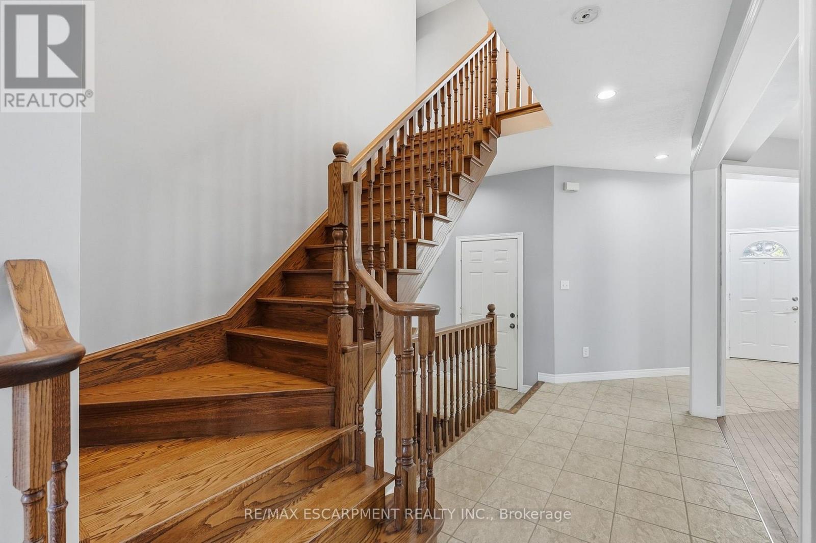 84 Deerborn Drive Property Photo 20