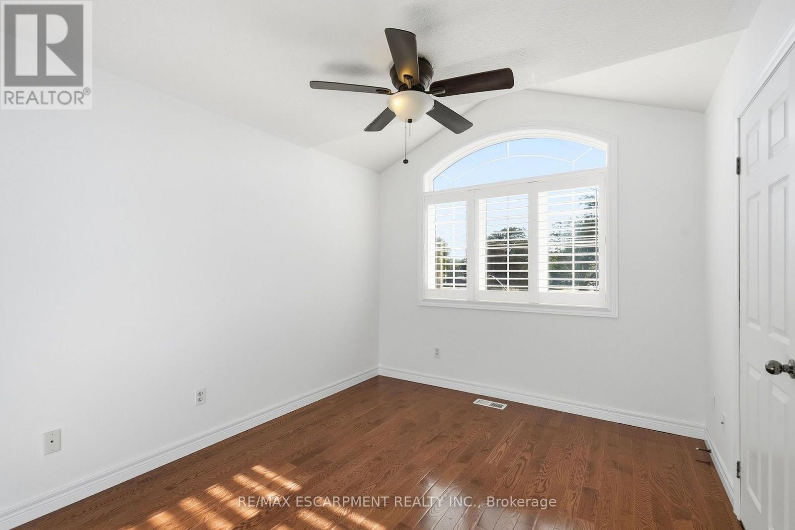 84 Deerborn Drive Property Photo 27