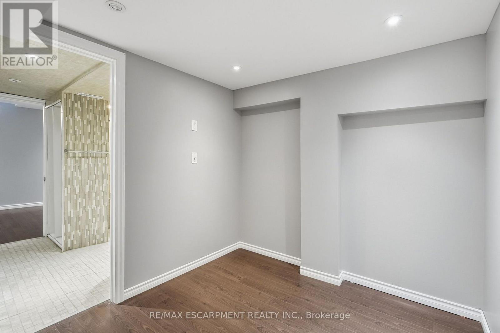 84 Deerborn Drive Property Photo 37