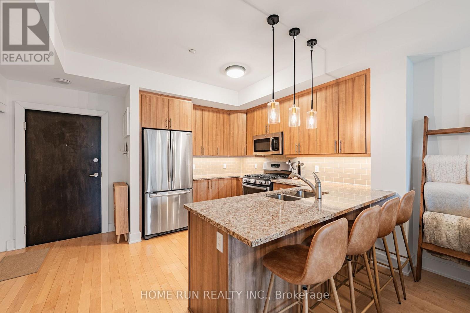 312 - 615 Longfields Drive Property Photo 10